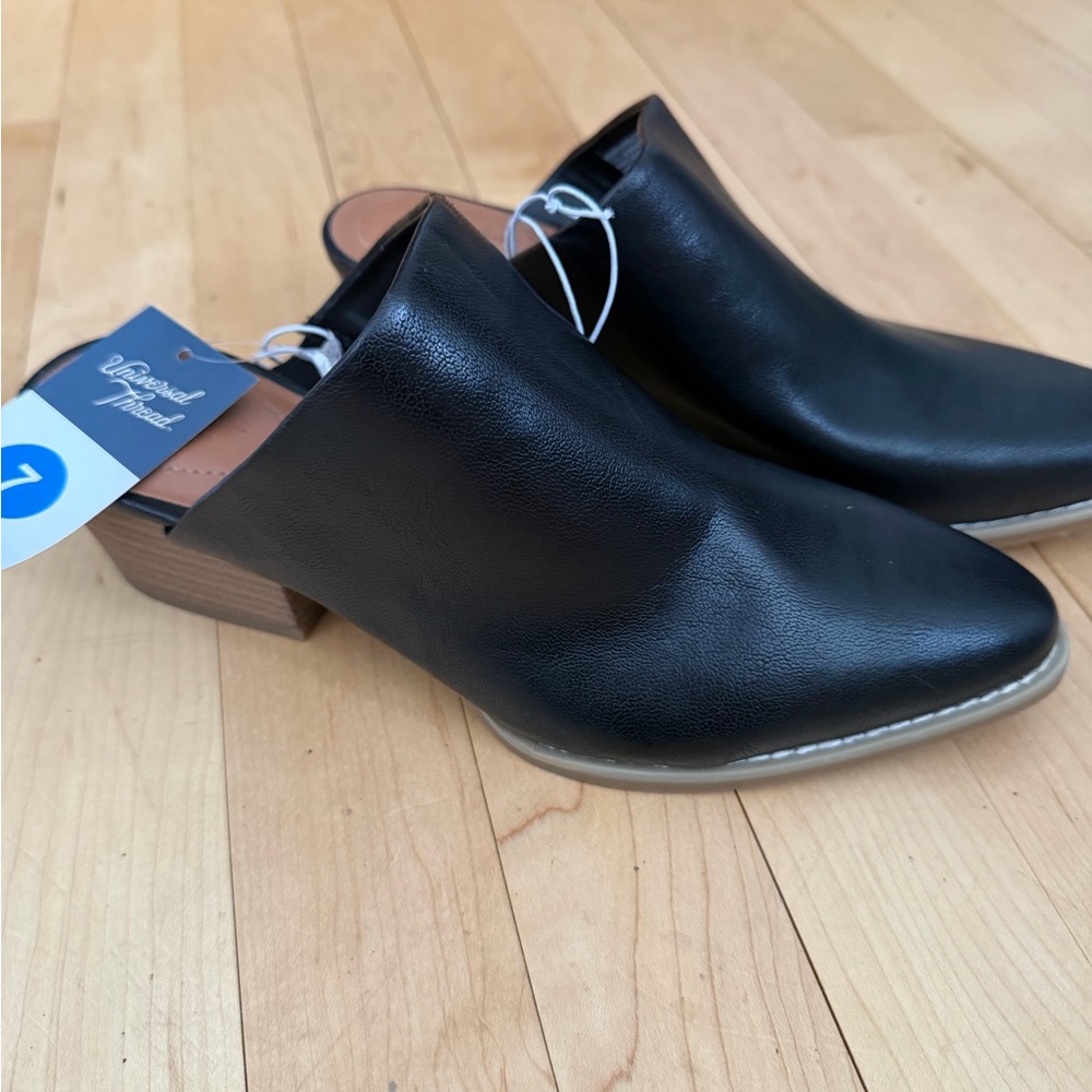 Universal Thread Black Women's Mules